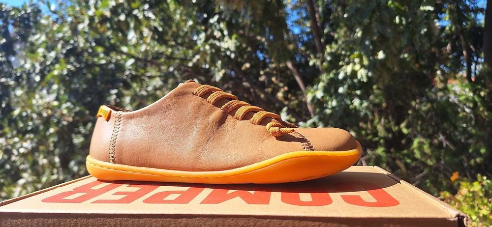 Нови обувки/сникърси на Camper - н. 35