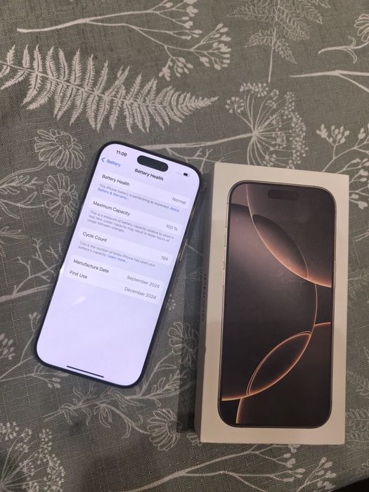 Iphone 16 pro gold