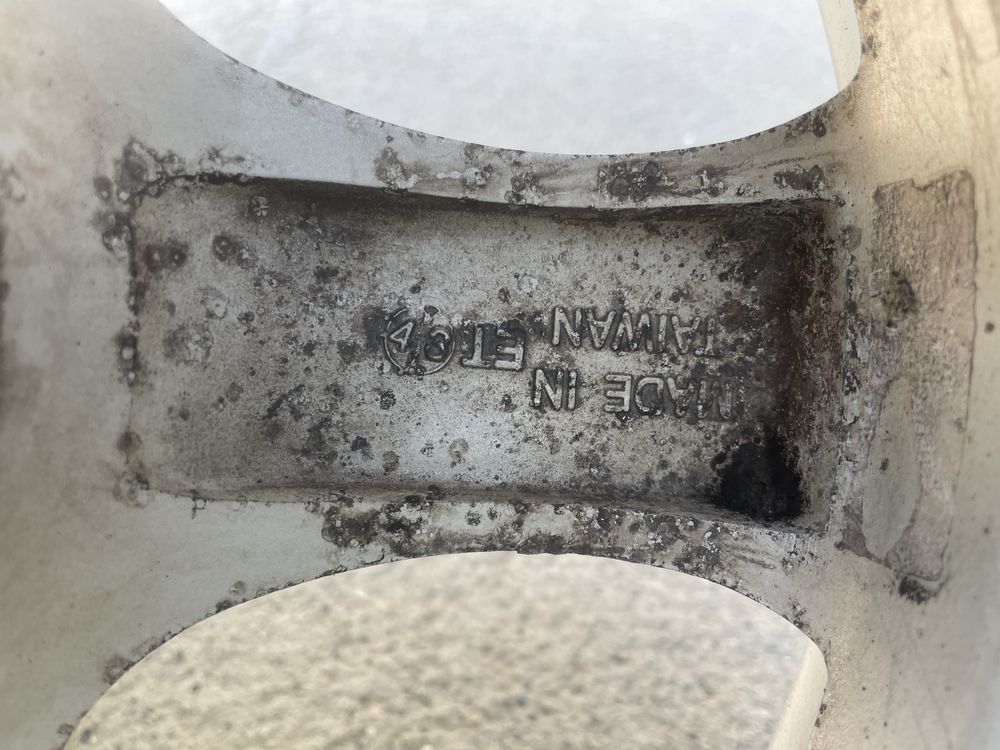 Шины в отличном состоянии yokogama