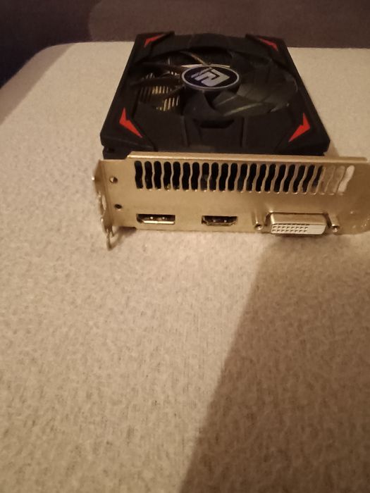 Видео карта Amd radeon rx red devil 550 rx 4gb