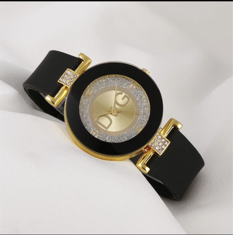 Vând ceasuri Dolce Gabbana
