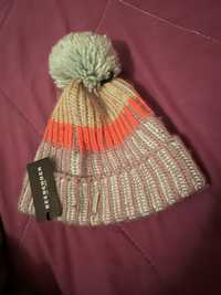 Дамска шапка -зимна
