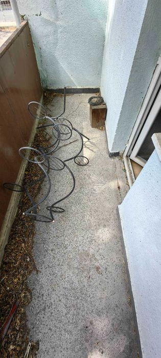 Продавам тристаен с кухня в кв. Ремиза