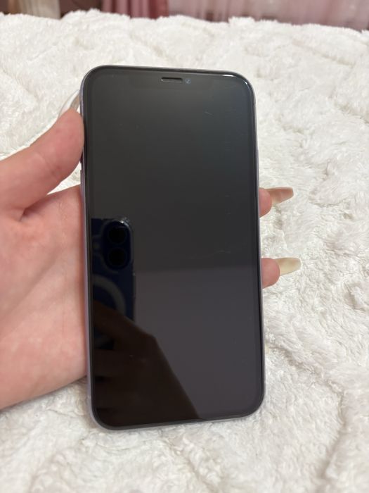 Iphone 11 64gb B перфектно състояние