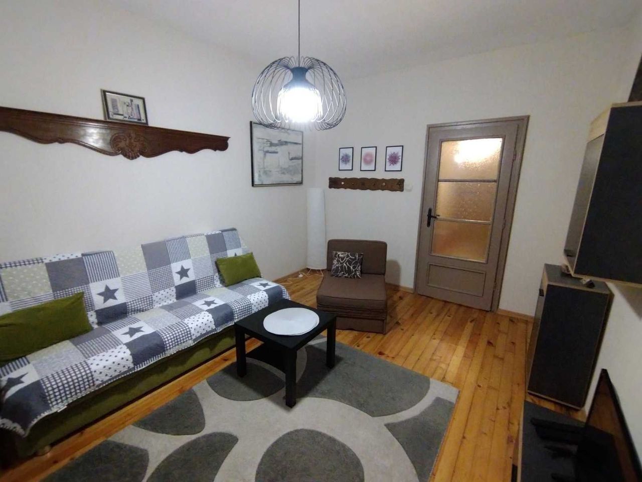 Дава се под наем Тристаен апартамент в София, Център - 63 кв.м за 650 € - Снимка #7