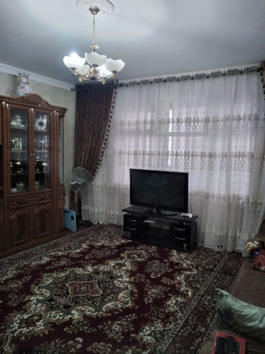 Продается срочно квартира на Юнус абаде