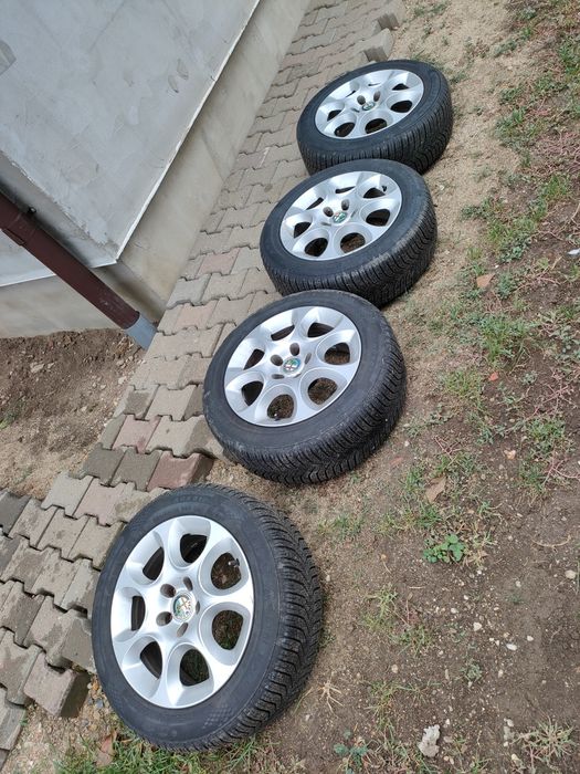 Vând jante alfa Romeo 159 R16