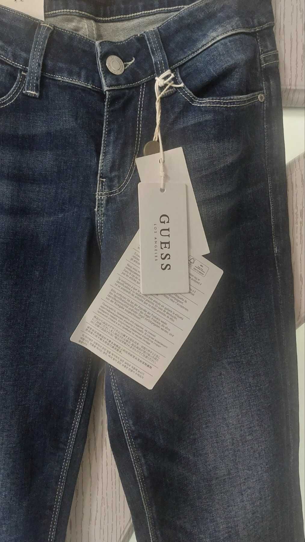 Нови Дънки Guess