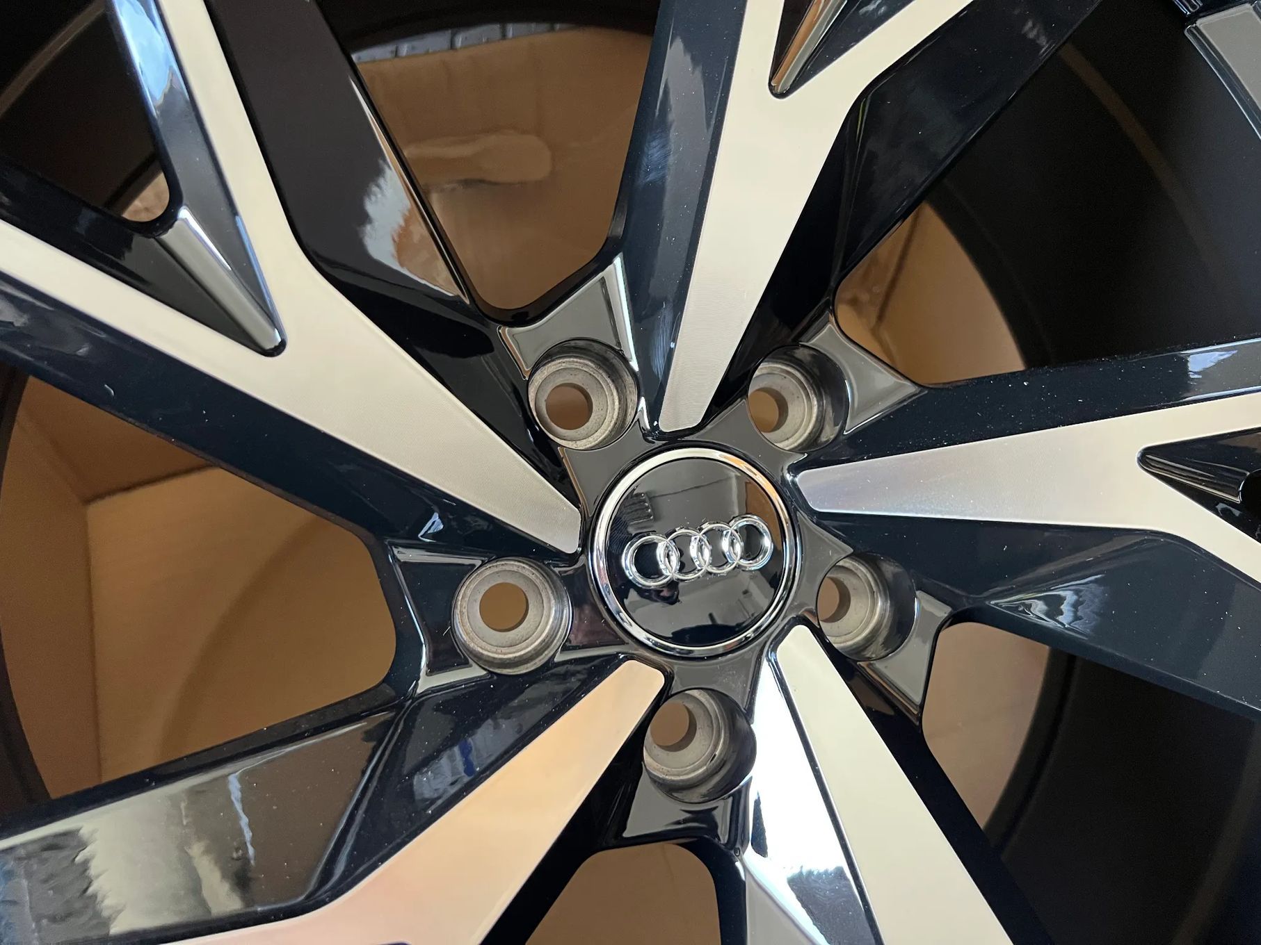 Jante AUDI RS20 R20 Black Model 2021 RS A4 A5 A6 A7 A8 Q3 Q5 Q7 Q8 RS