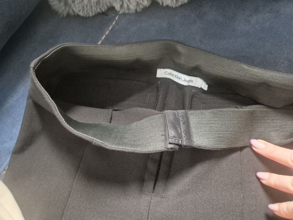 Панталон Calvin Klein Jeans в черен и бежов цвят