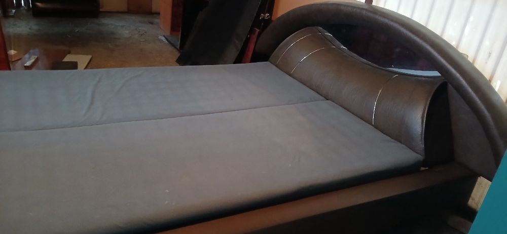 Pat dormitor cu ladă depozitare