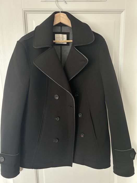 Haina Republica nou cu eticheta