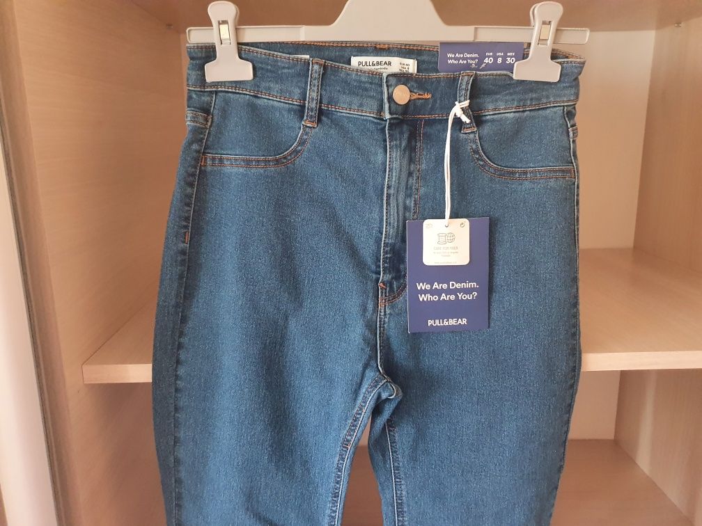 Vând  jeans dama Pull&Bear