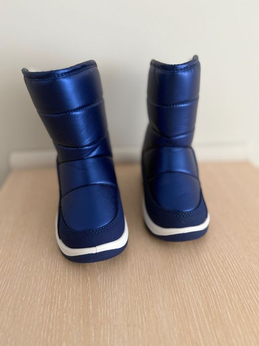 Зимни обувки за момиче - 25 размер