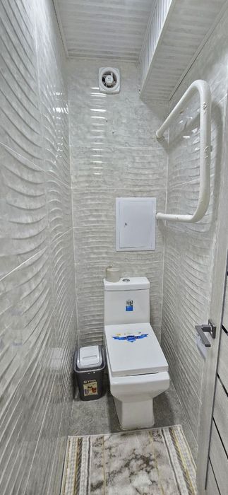 Чилонзор 1.2/1/4 сотилади