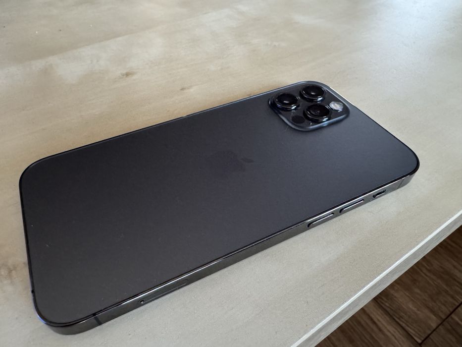 iPhone 12 Pro, 128 GB.