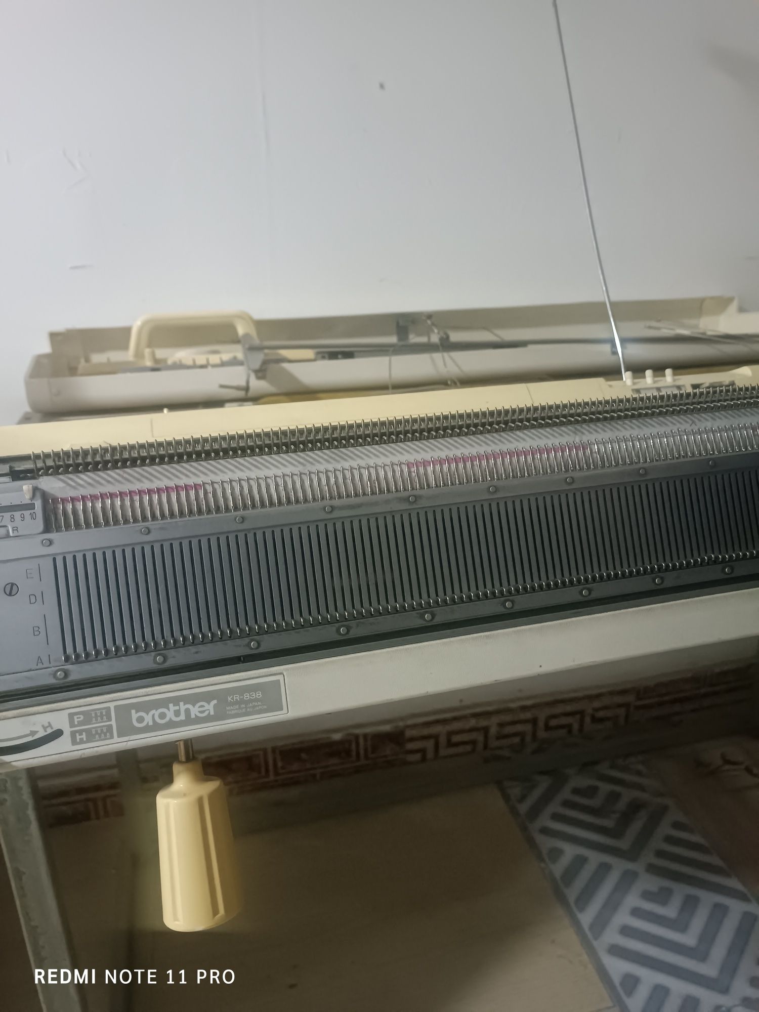Вязальная машина BROTHER KR 838