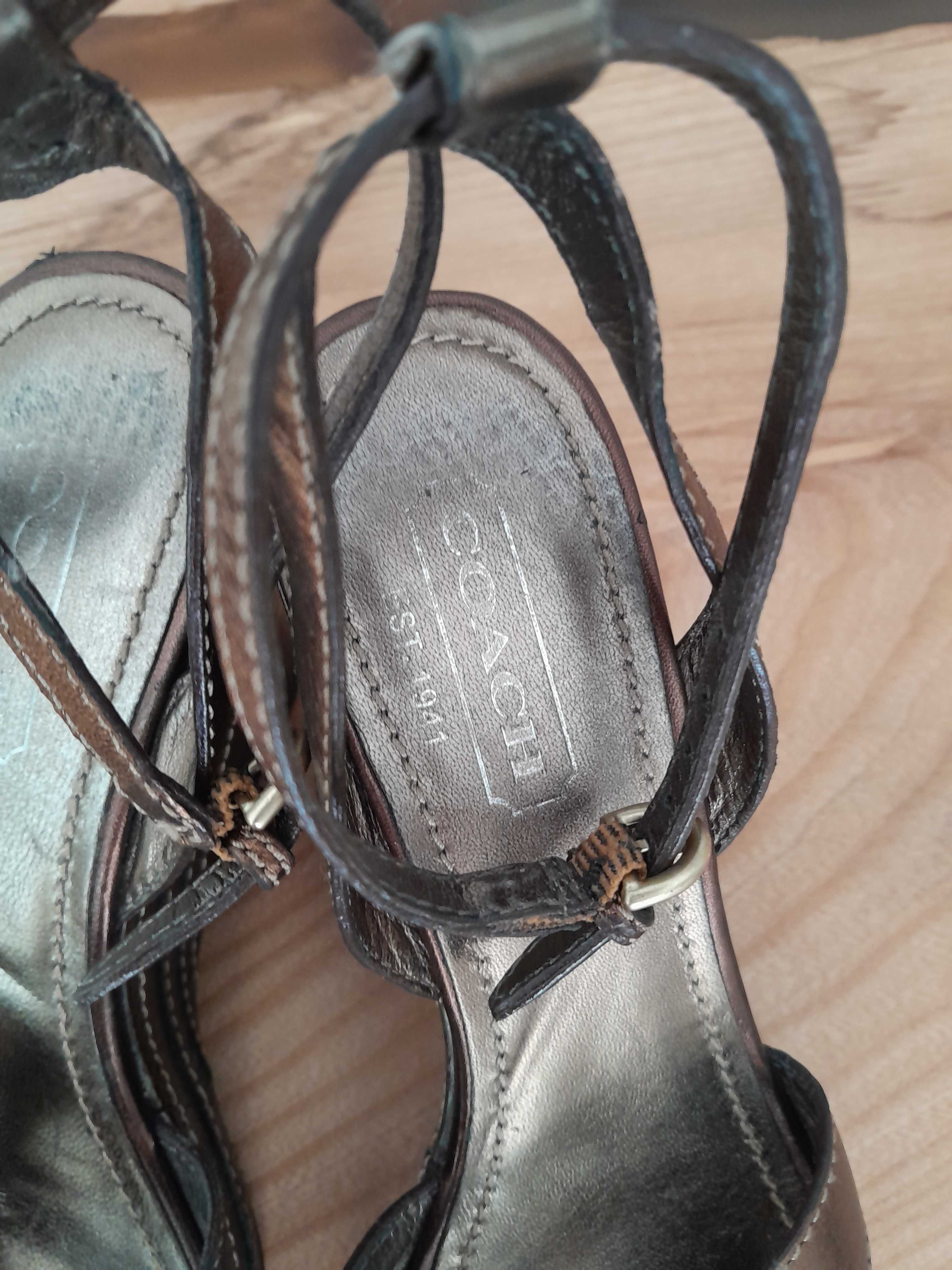 Летни сандали на Coach.