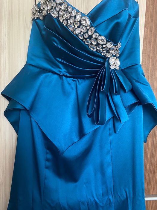 Дамска официална рокля