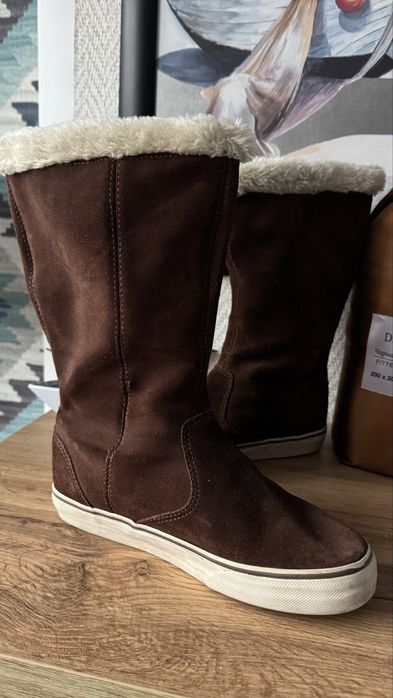 Дамски кожени апрески Vans номер 35