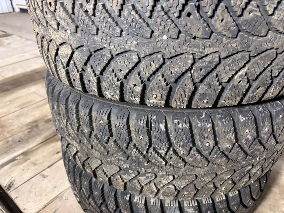 Продам шины R16.