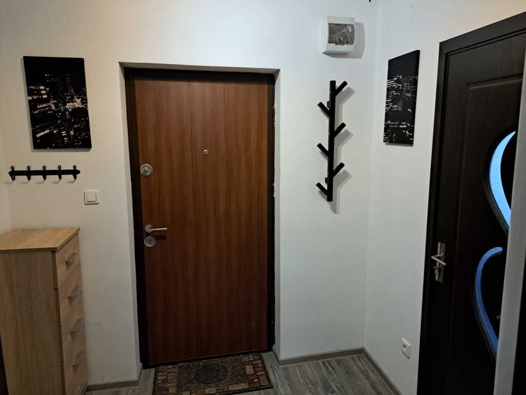 Vand apartament tip studio, Tg. Mures, Unirii(str. Voinicenilor)