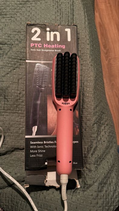 Vand perie de indreptat părul