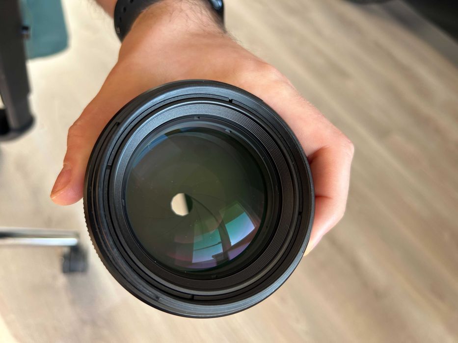 Sony 85mm F1.4 cu toate accesoriile