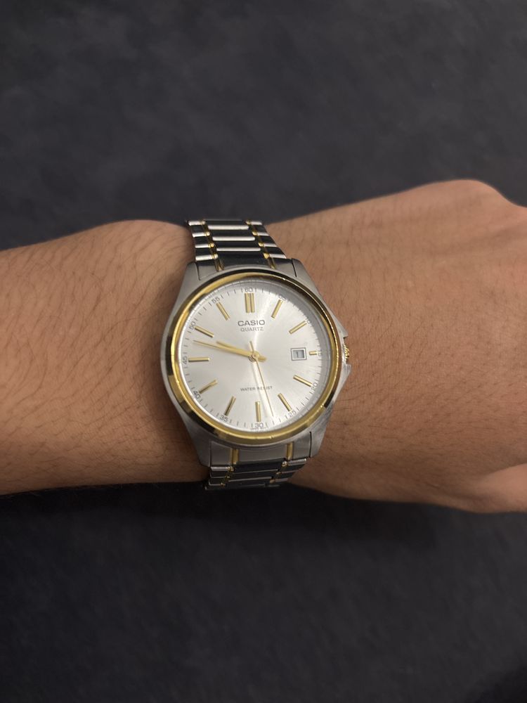 Продам часы Casio