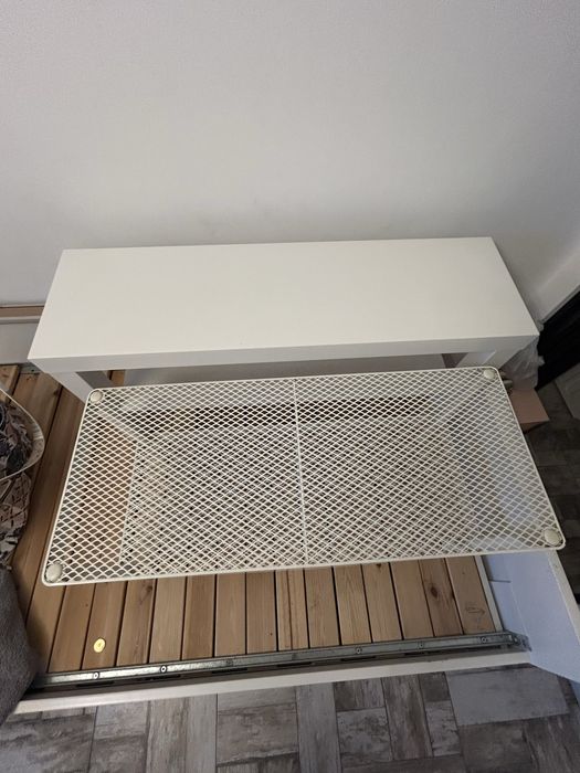 Vand doua masute ikea 40 lei bucata