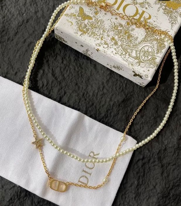 Дамски бижута DIOR