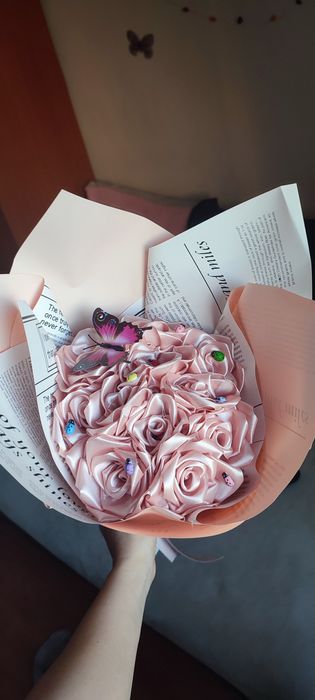 Buchet 11 trandafiri din satin