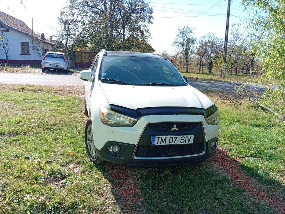 Mitsubishi asx 2010