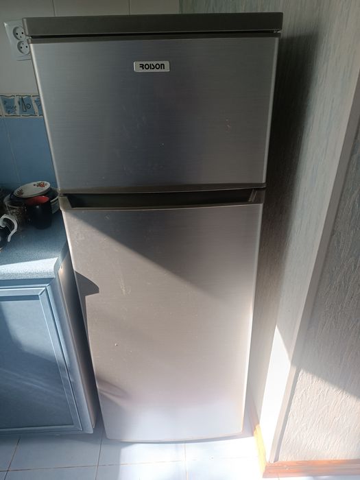 Срочно продам Холодильник