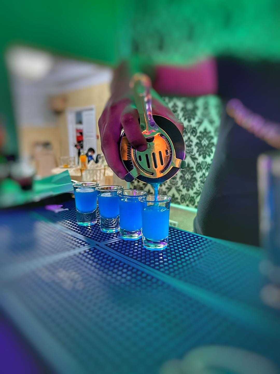 Bar mobil-Marius Patrascu Cocktail bar