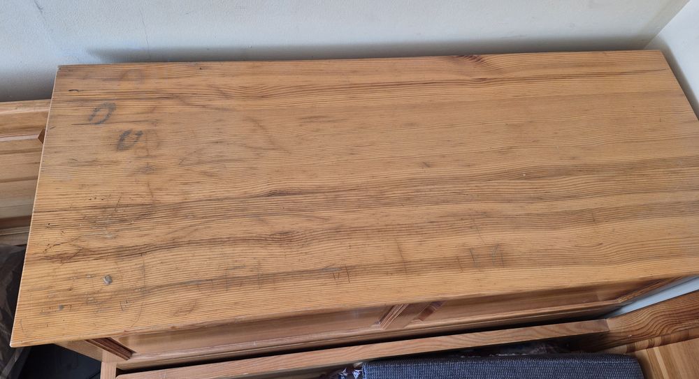 Две легла и ракла