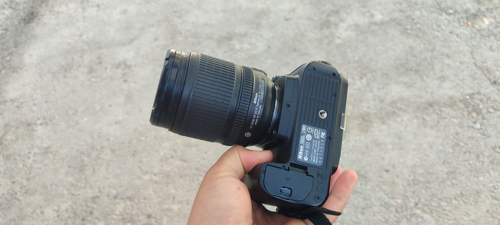 Nikon D90  sotiladi yangi fotoaparat