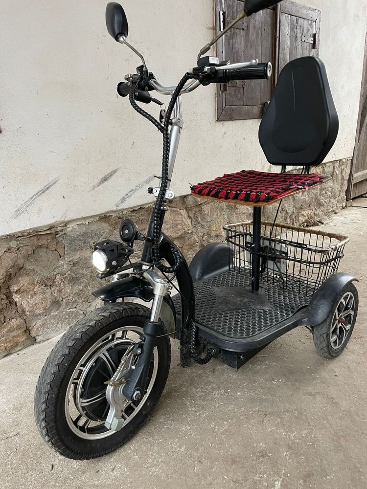 Tricicletă electrică adulți