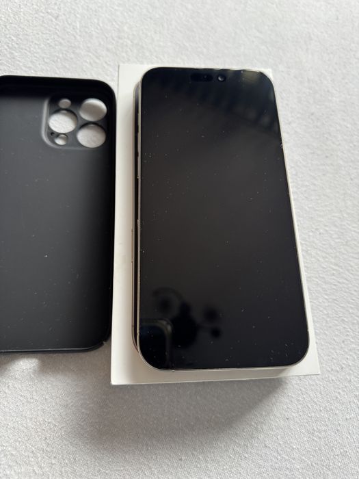 iPhone 16 Pro Max 256GB, baterie 100%, garanție până în 02.10.2026