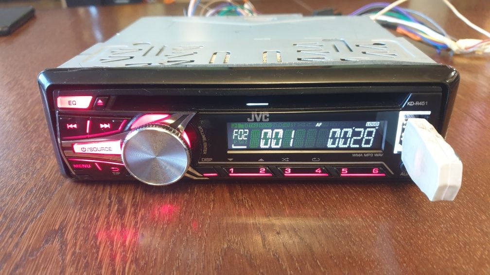 Авто плеър радио музика за кола JVC  CD MP-3 USB AUX