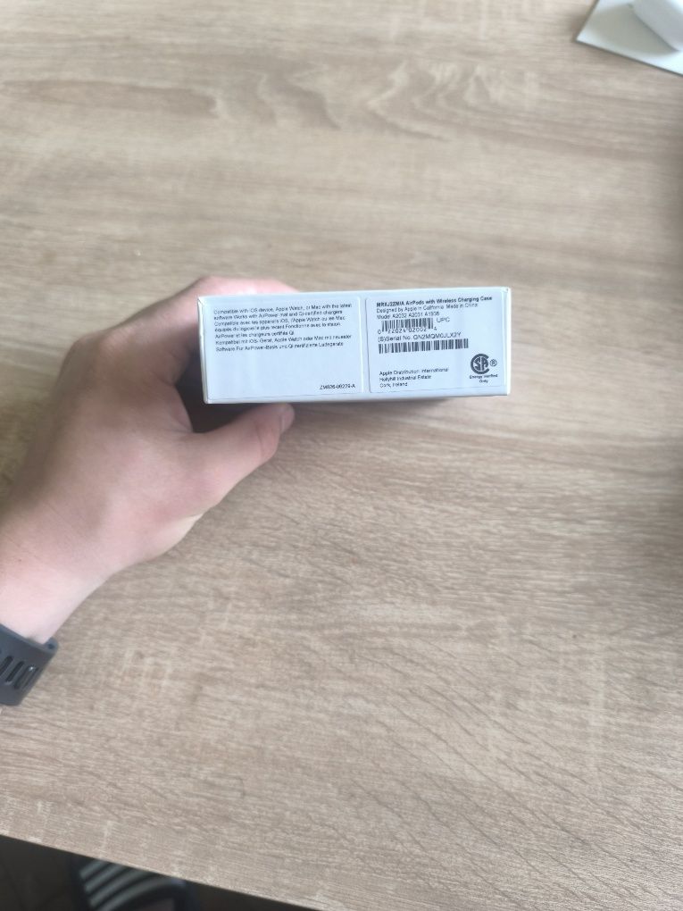 AirPods 2 с много добро качество за цената си.