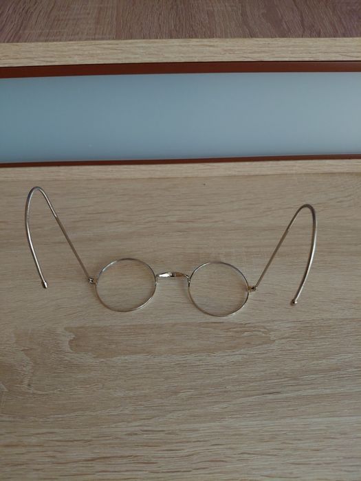 Продам оправу для очков