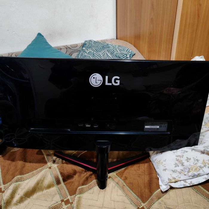 Monitor gaming LG 29 inch