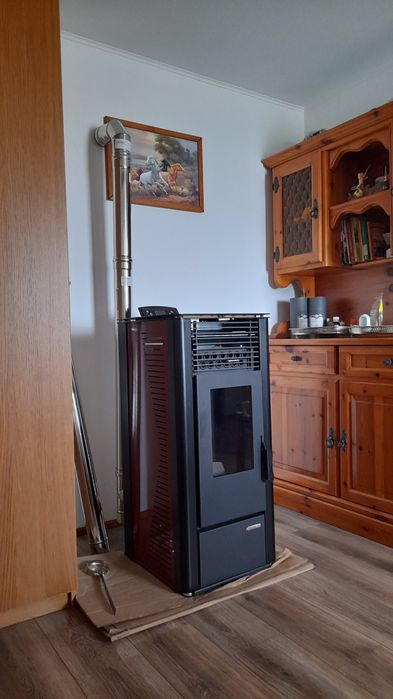 Vând sobă pe peleți,model Matilde.