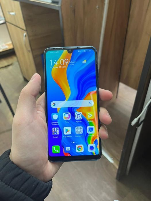 Продам HUAWEI P30 lite