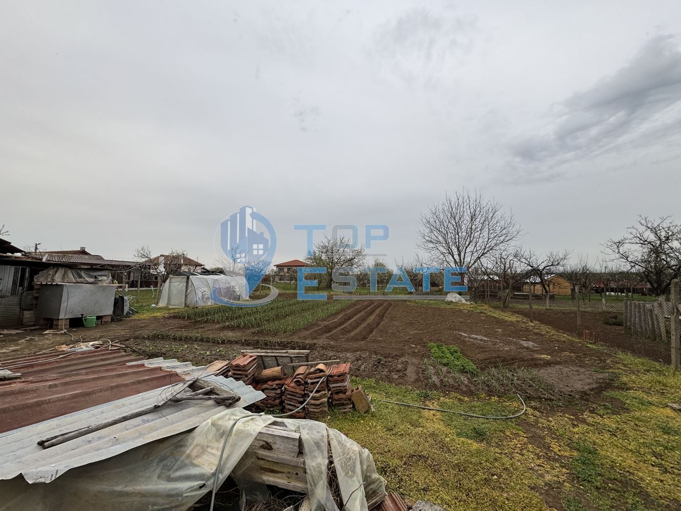 Къща с кладенец в село Правда, област Велико Търново