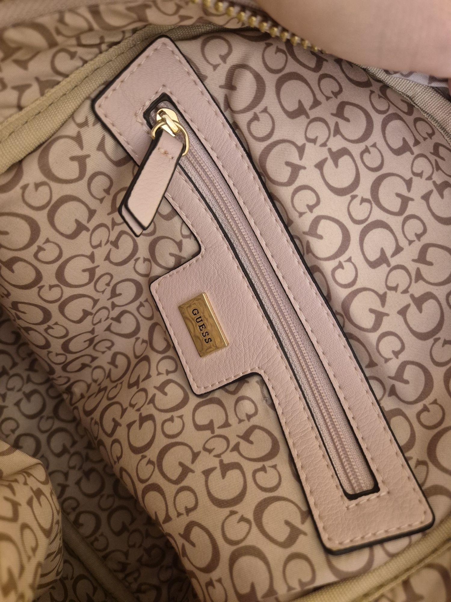 Оригинална раница Guess