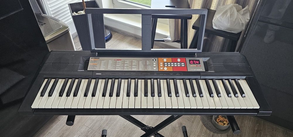 Orgă YAMAHA psr F50