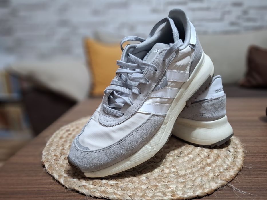 Страхотни мъжки маратонки в сиво-бежовата гама