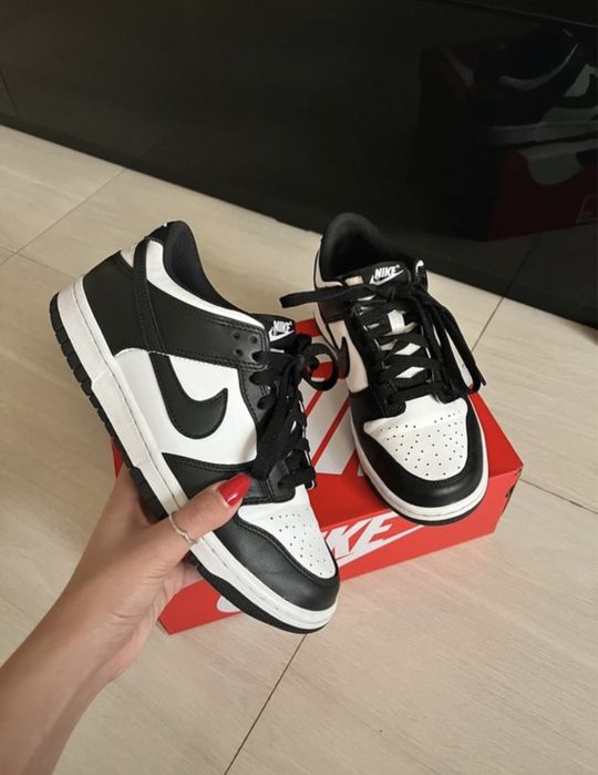 Nike Dunk Panda marimea 40